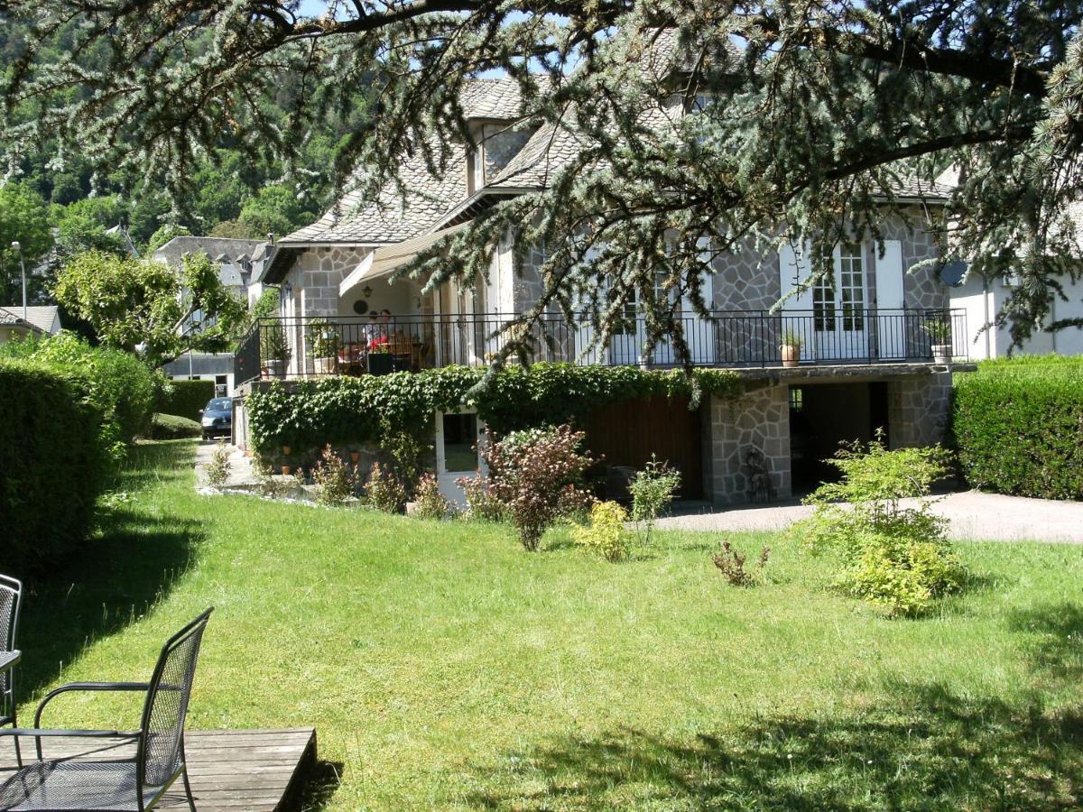 Studio Vic Vic-sur-Cère Exterior foto